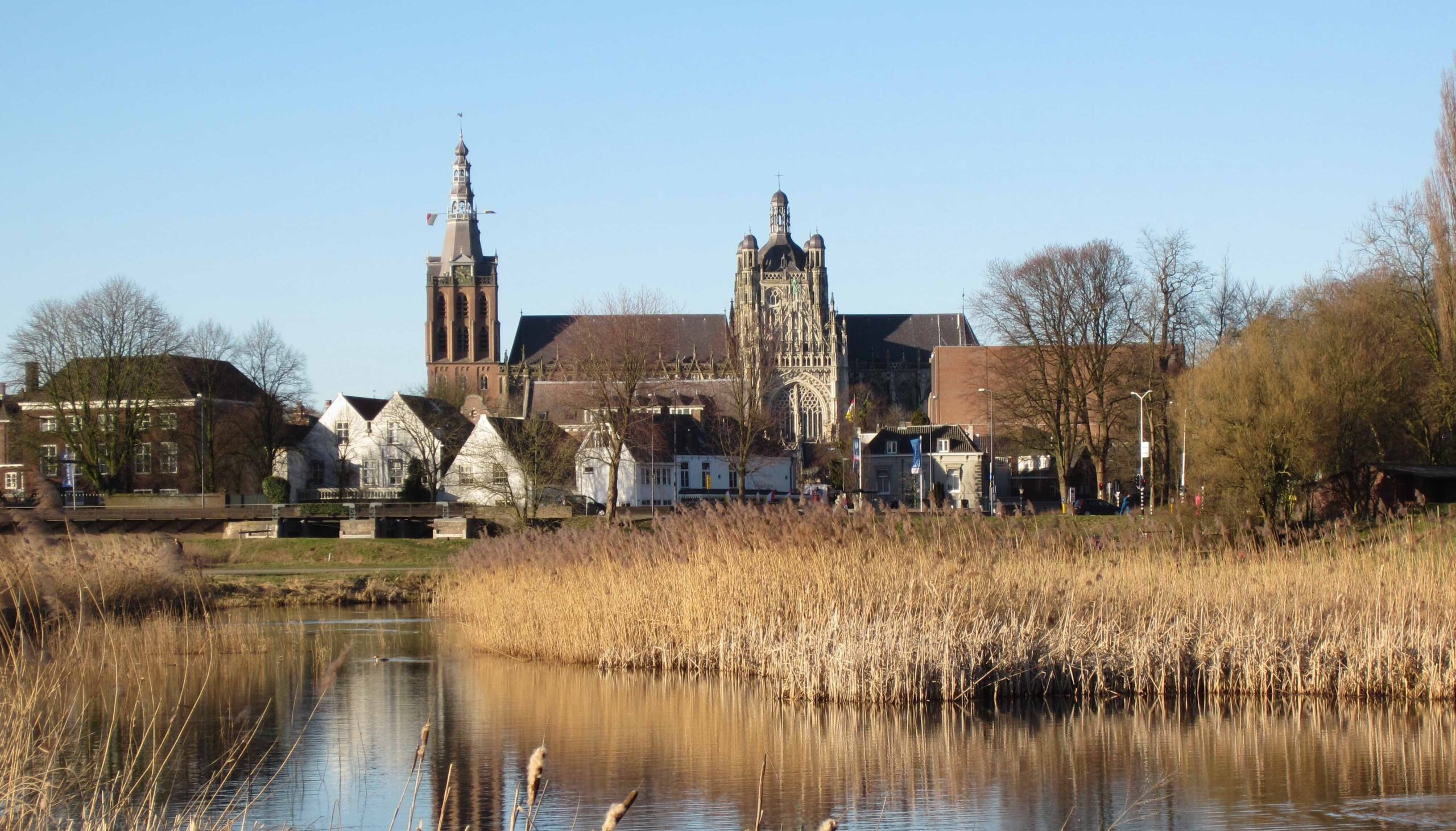 Buitenreclame in ‘s-Hertogenbosch | Outstanding Media