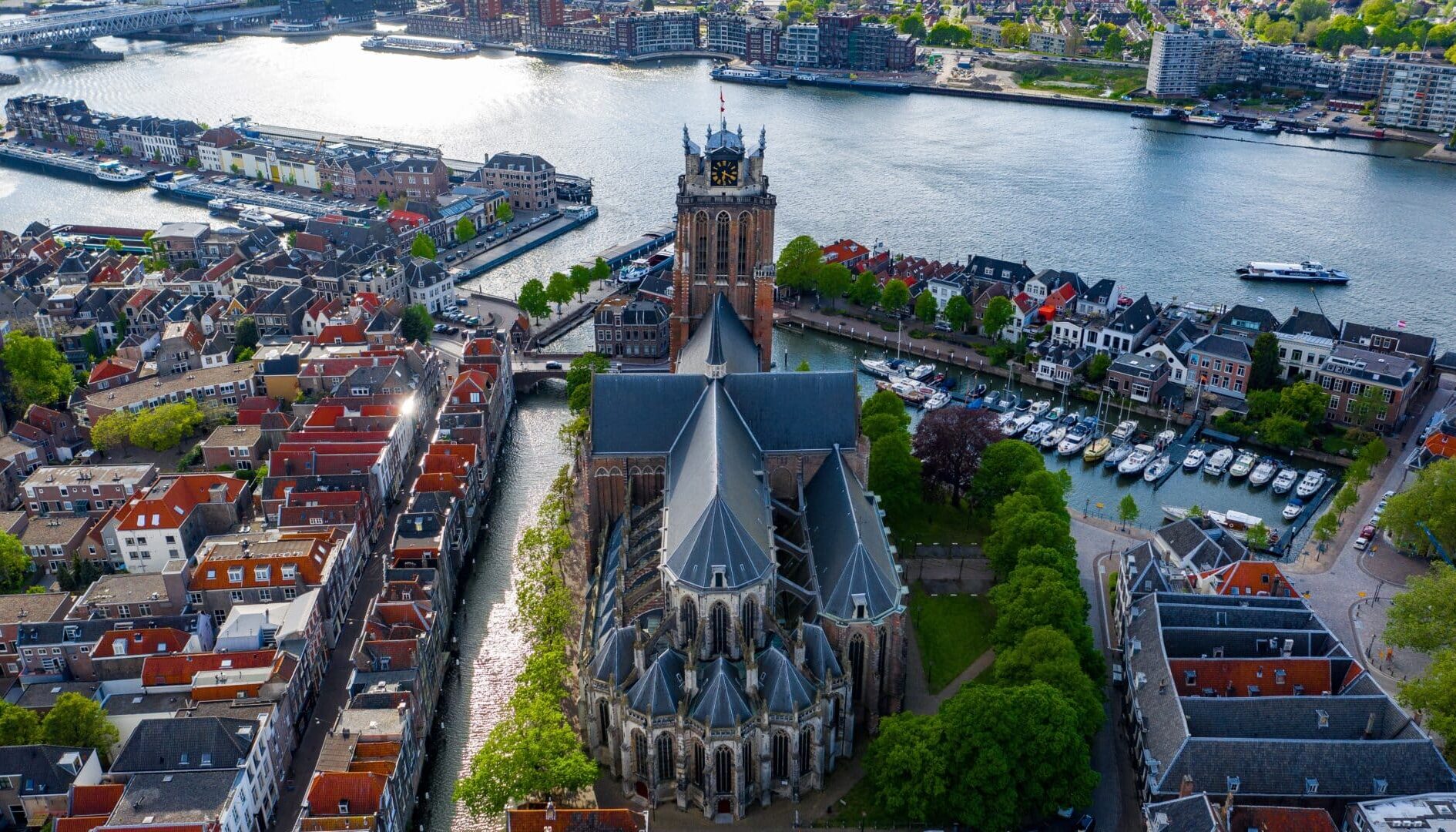 Buitenreclame in Dordrecht | Outstanding Media