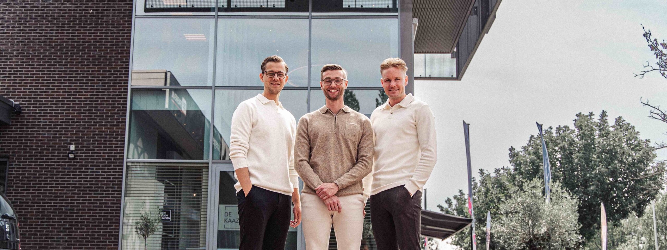 Per 1 augustus 2024 starten Erwin Blokker, Joost Bijzitter en Bart Laan het nieuwe Out of Home mediabureau: Outstanding Media | Outstanding Media