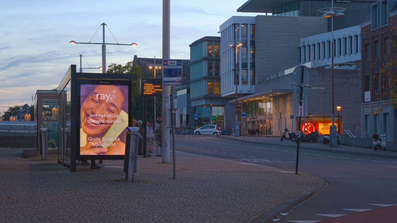 Lanceren in een nieuwe stad vraagt om impact. Voor Ray Care deden we dat in Maastricht. ✨ | Outstanding Media