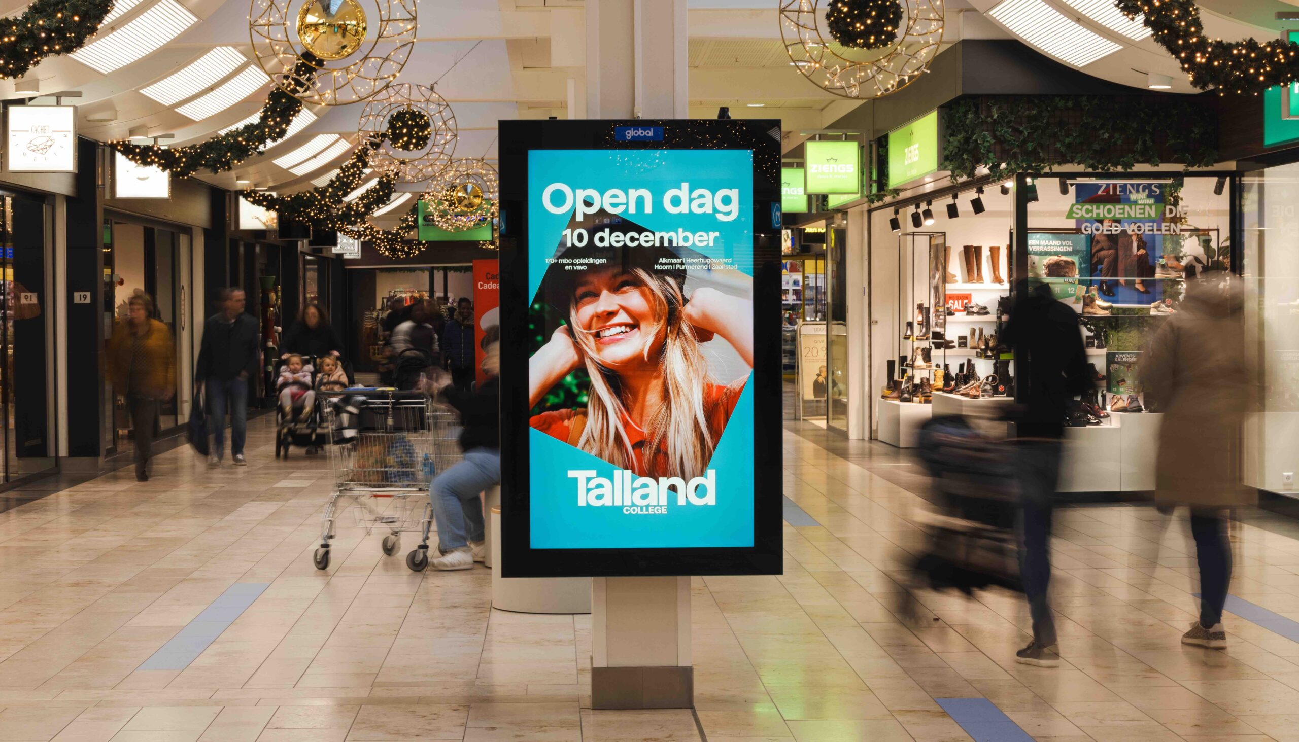 Retail | Outstanding Media